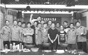 感受企業(yè)大家庭的關(guān)懷和溫暖——記自儀七廠“慶中秋、迎國慶”團(tuán)組織生活