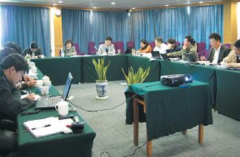 電氣集團(tuán)副總裁兼自儀董事長徐子瑛要求，認(rèn)真貫徹落實(shí)“再次創(chuàng)業(yè)”全力推進(jìn)公司各項(xiàng)工作